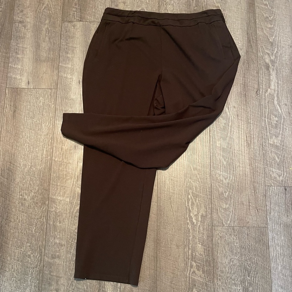 Brown womens pants. Size 18/20